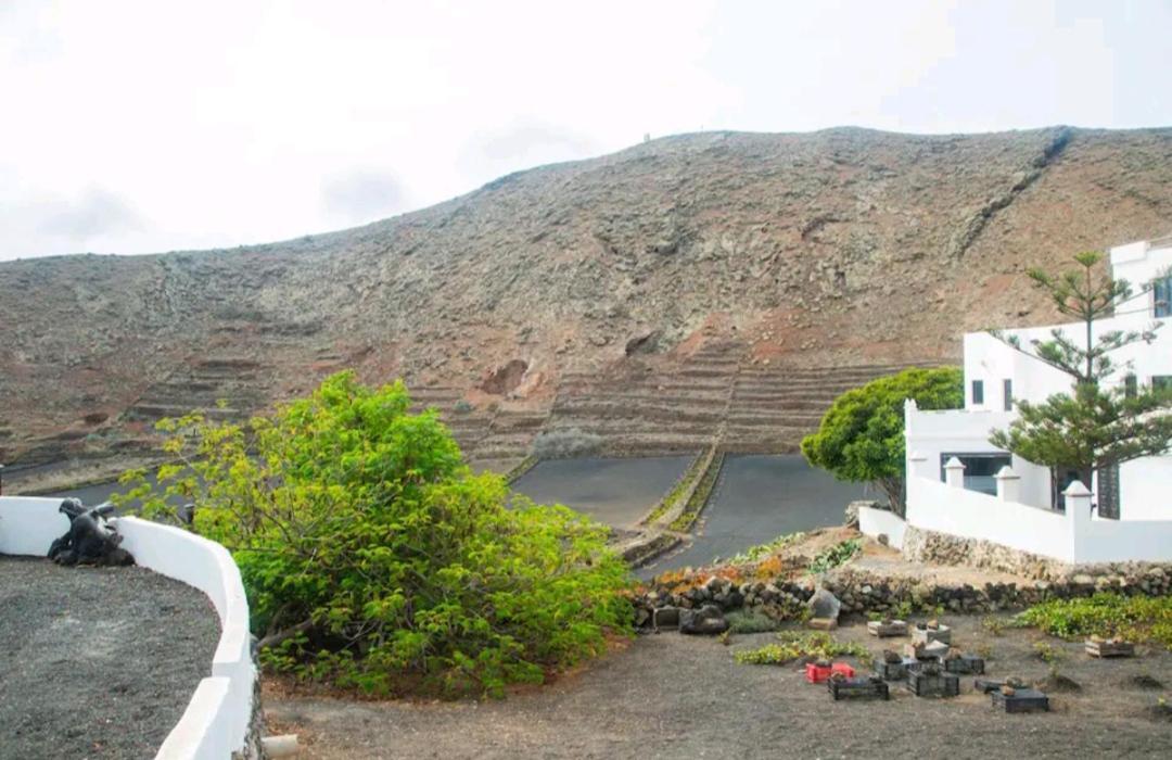 Casa Rural Yeyo En El Crater Del Volcan Tinguaton 外观 照片