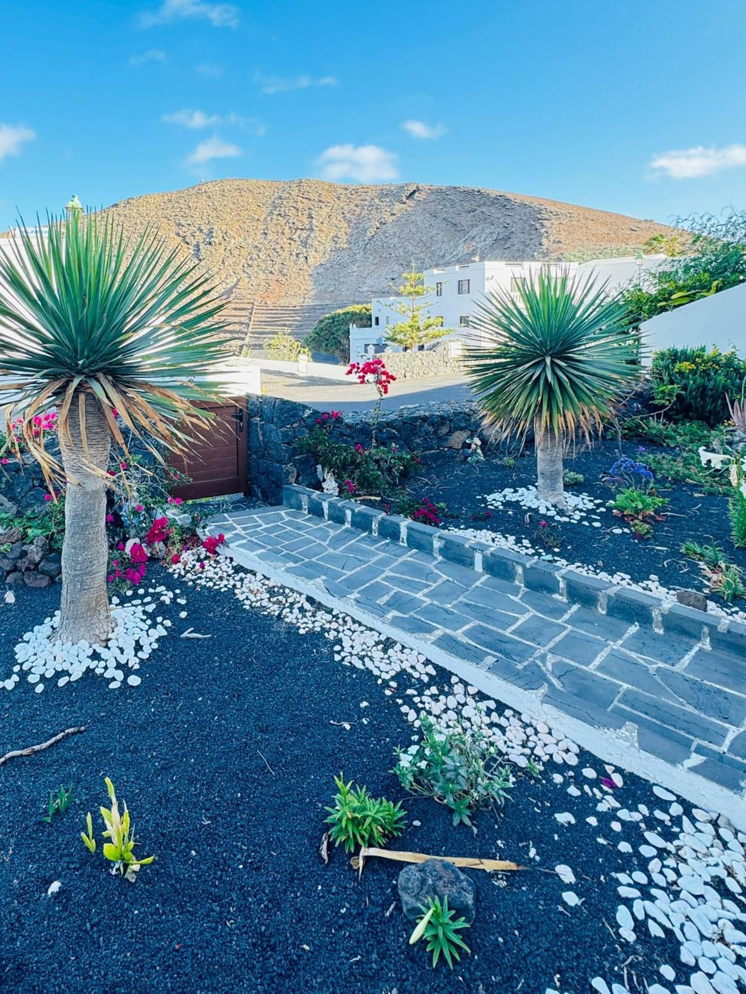 Casa Rural Yeyo En El Crater Del Volcan Tinguaton 外观 照片